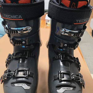 테크니카 마하스포츠HV 스키부츠