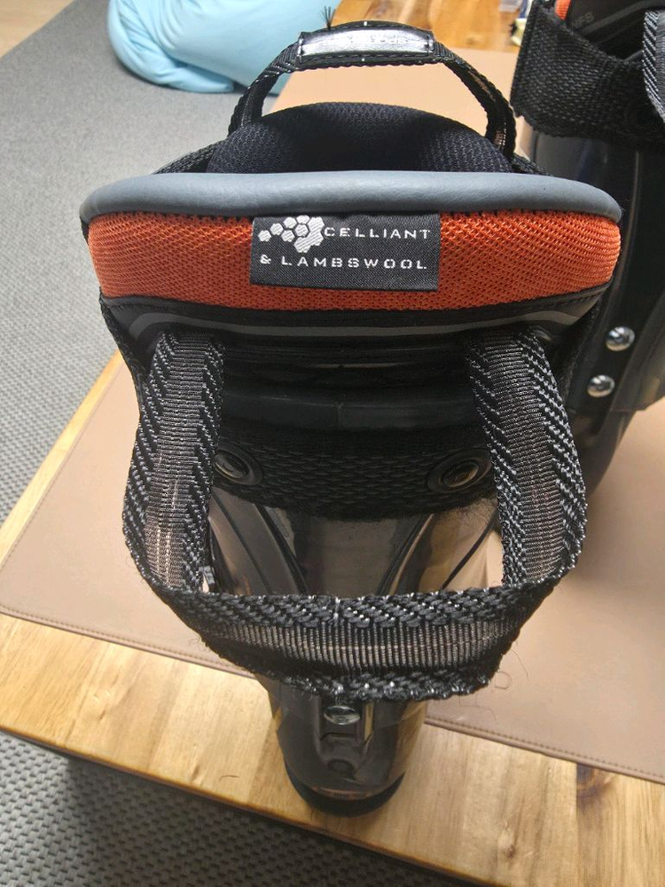 테크니카 마하스포츠HV 스키부츠 이미지