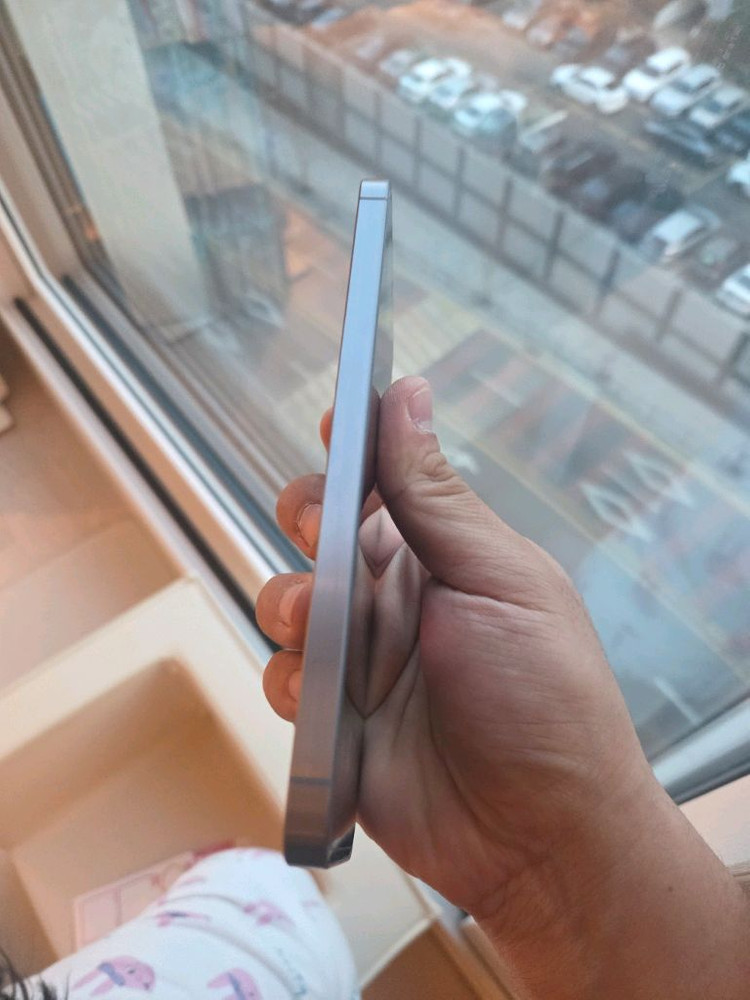 갤럭시 퀀텀6 SS급 + 케이스 2종--5