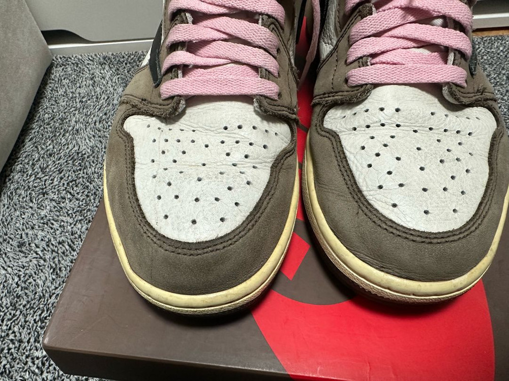 (특가)나이키 에어조던1 트래비스 스캇 모카 하이 285--1