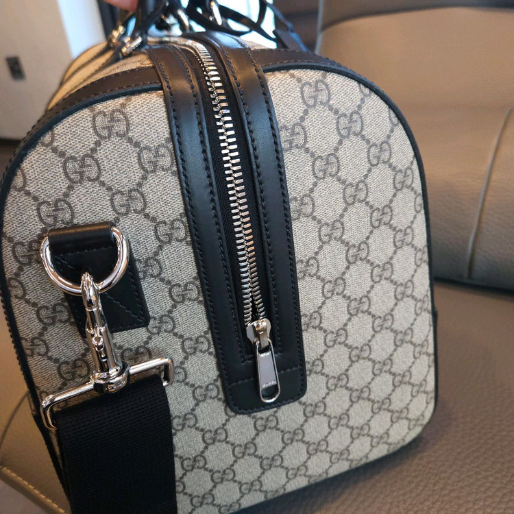 구찌 여행가방 슈프림 더플백 보스턴백 이미지