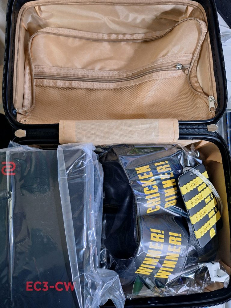 배그 배틀그라운드 에어펍지 굿즈 새제품 택포 80000팝니다--1