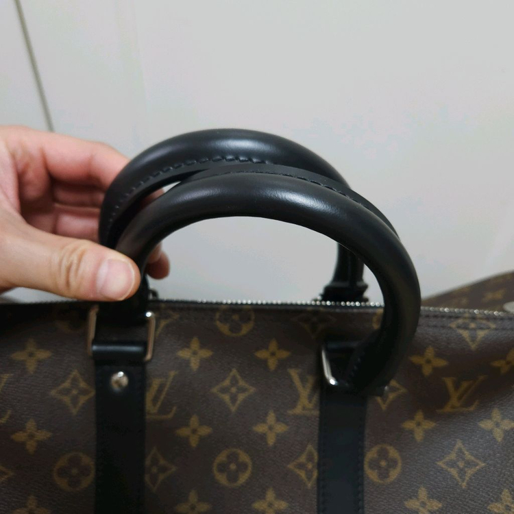 루이비통키폴 반둘리에45 마카사르 정품 이미지