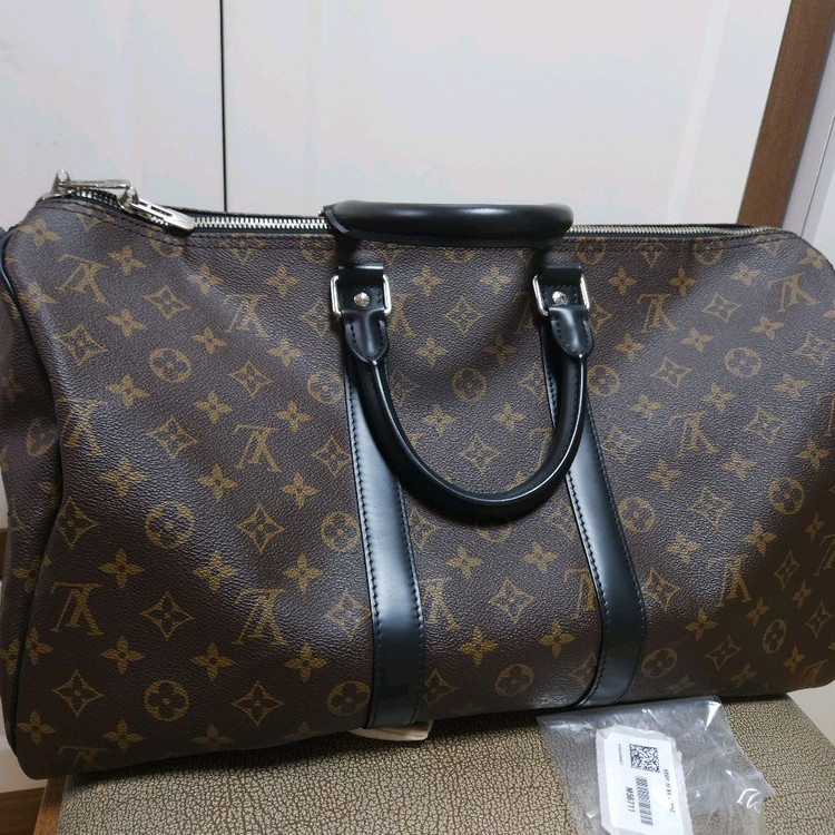 루이비통키폴 반둘리에45 마카사르 정품 이미지