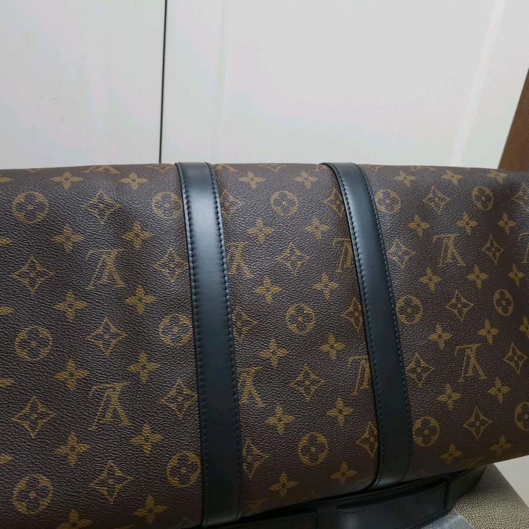 루이비통키폴 반둘리에45 마카사르 정품 이미지