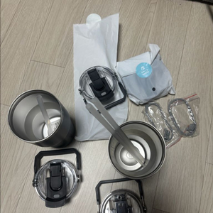 캐리보틀 텀블러 팝니다 2개세트 630ml 블랙