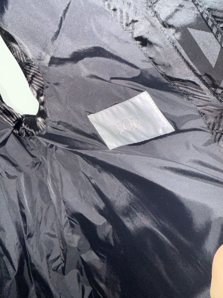 디올 패딩조끼 이미지