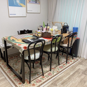 6인용식탁+의자3개+벤치의자