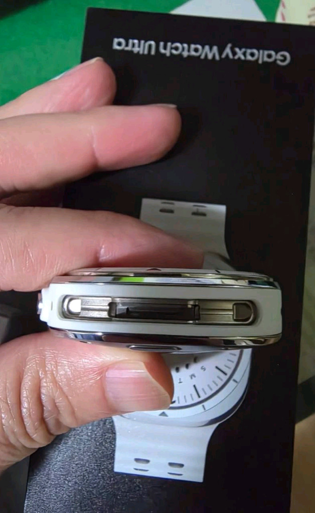 갤럭시 워치 울트라 47mm 티타늄 풀박스--5