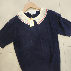 톰브라운 네이비 레이스 칼라 니트 티셔츠