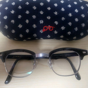 백산 안경 린디브로우