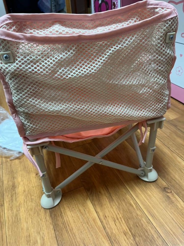 아기식탁 의자 이미지