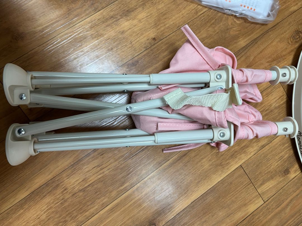 아기식탁 의자 이미지