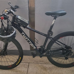 트위터 풀카본 MTB 자전거 이미지