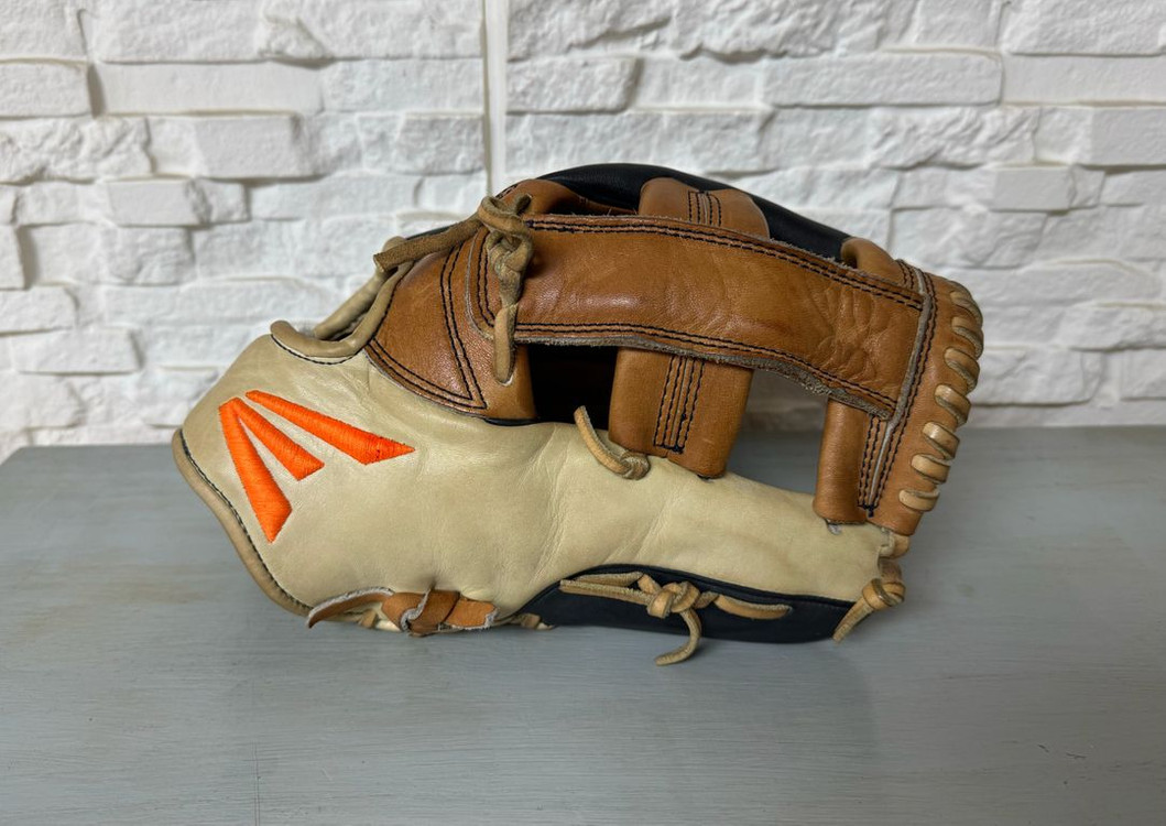 이스턴 알렉스 브레그먼 내야 11.75인치 야구 글러브 이미지