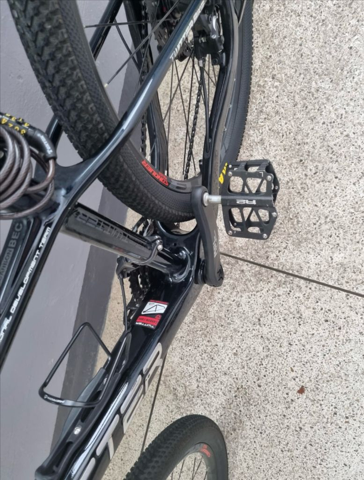 트위터 풀카본 MTB 자전거 이미지