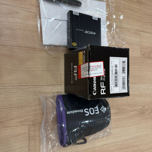 미사용-캐논 RF 50mm F1.8 STM 렌즈