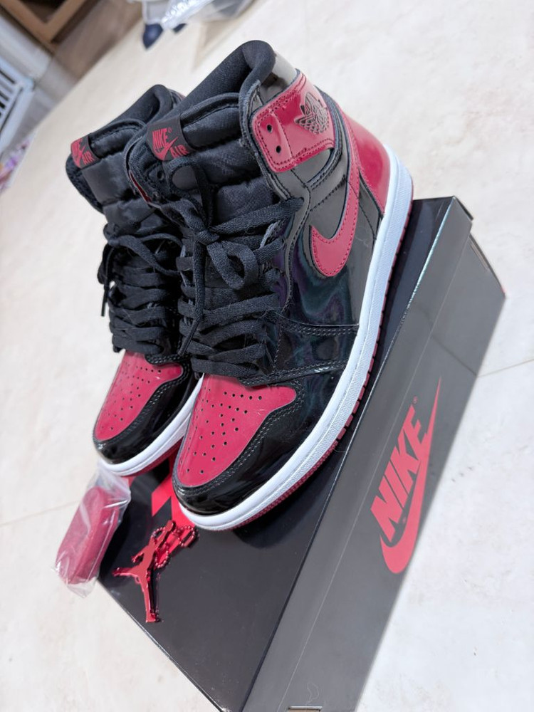 나이키 에어 조던 1 브레드 페이던트 255mm--1