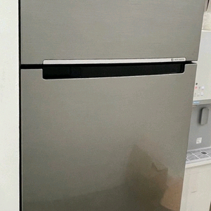 깨끗 깔끔 한 삼성 디지털 인버터 메탈 500L 대용량 냉장고