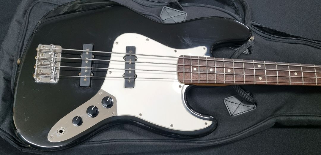 멕펜 재즈베이스기타--1