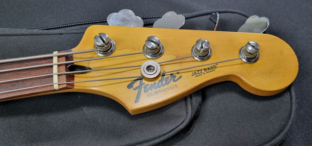 멕펜 재즈베이스기타--2