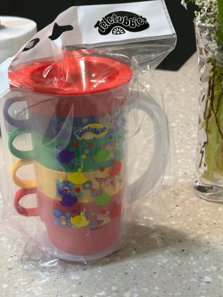 봄피크닉 CU 텔레토비 물병컵 이미지