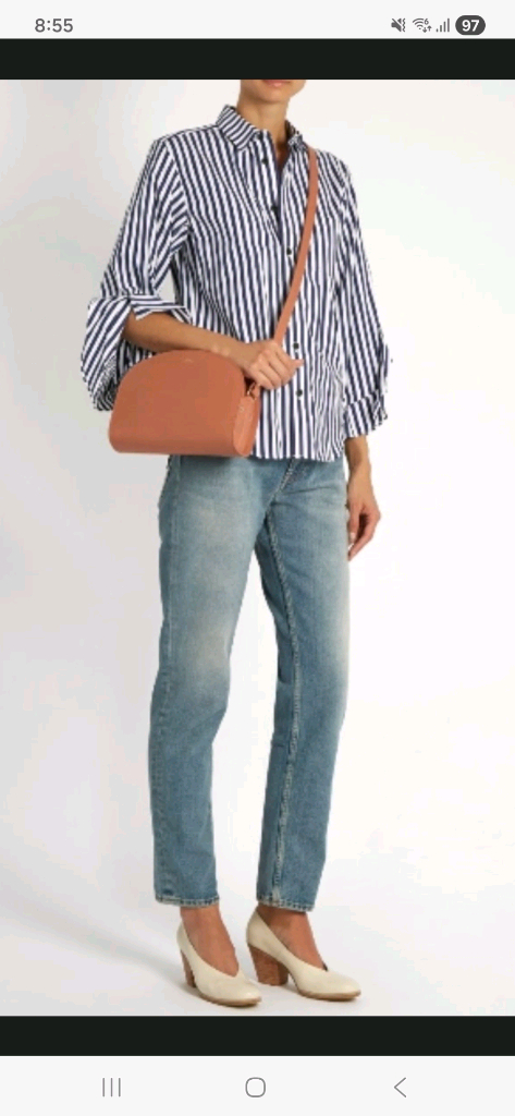 a.p.c. 아페쎄 하프문 로즈핑크 이미지