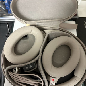 소니 wh-1000xm4 판매합니다 이미지