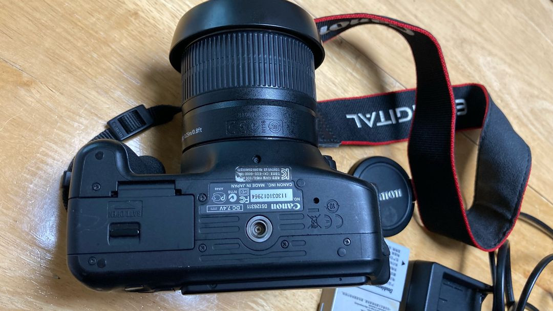 캐논 EOS 600D DSLR 카메라 18-55mm 렌즈 이미지