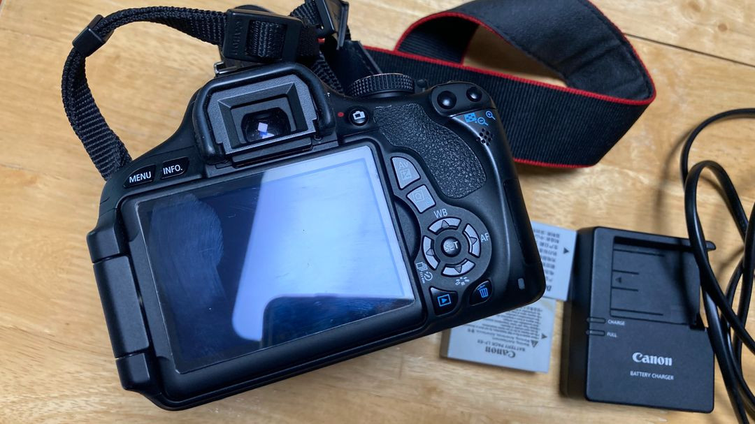 캐논 EOS 600D DSLR 카메라 18-55mm 렌즈 이미지