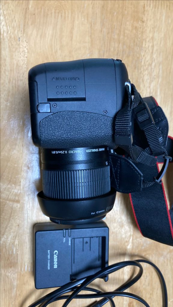 캐논 EOS 600D DSLR 카메라 18-55mm 렌즈 이미지