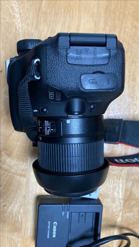 캐논 EOS 600D DSLR 카메라 18-55mm 렌즈 이미지