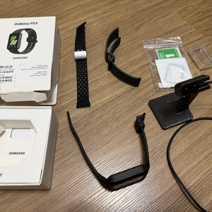 삼성 갤럭시 핏3 (해외) 풀박스 및 구성품(스트랩+필름+케이스)