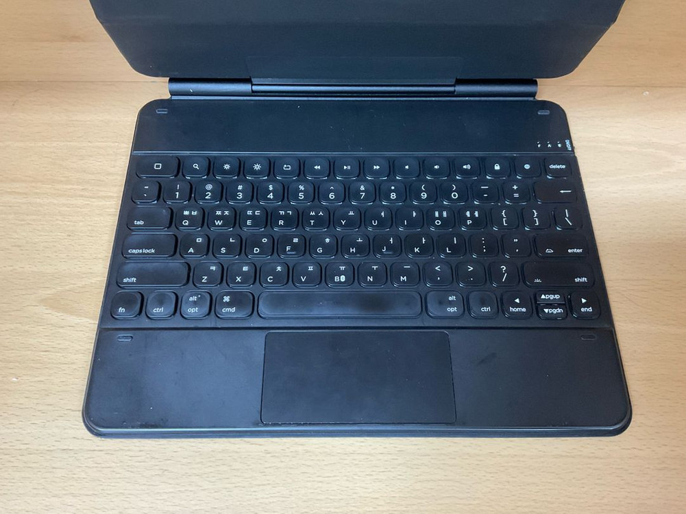 아이패드 13인치용 매직 키보드 (호환형/블랙) - 가성비 최강--4