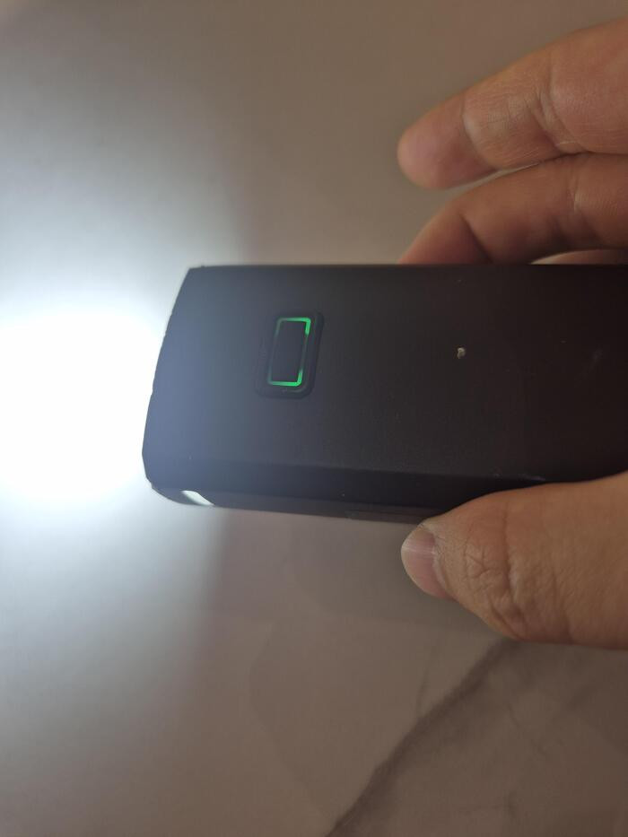 자이언트 리콘 1800 전조등 팝니다--1