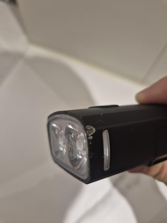 자이언트 리콘 1800 전조등 팝니다--3