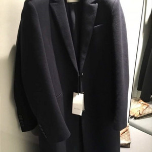 구찌 블랙 스테디샐러 코트 이미지