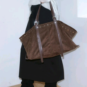 [새상품] 기호 스터드백