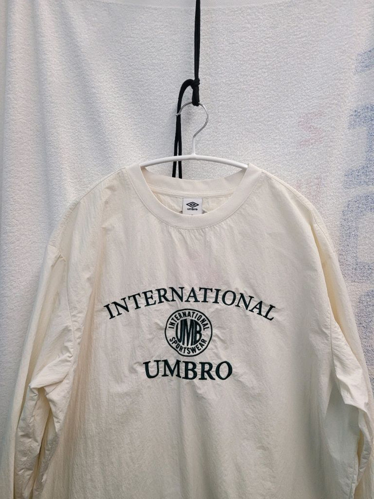 엄브로 우븐 라운드 긴팔티 남성 95--1