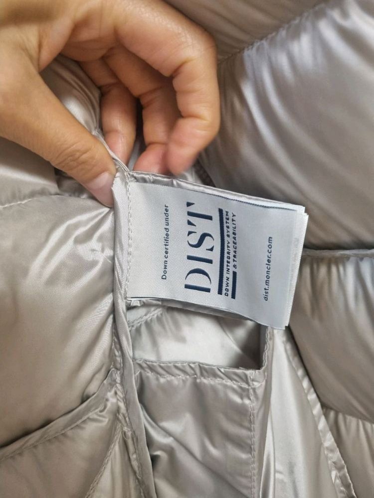 몽클레어 롱패딩--3