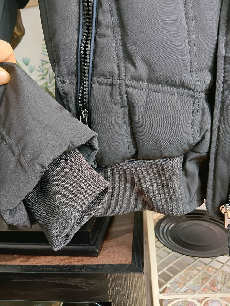 타미힐피거 블랙 다운패딩 95--2