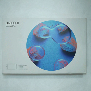 와콤 인튜어스 프로 PTH-460 소형 타블렛 이미지