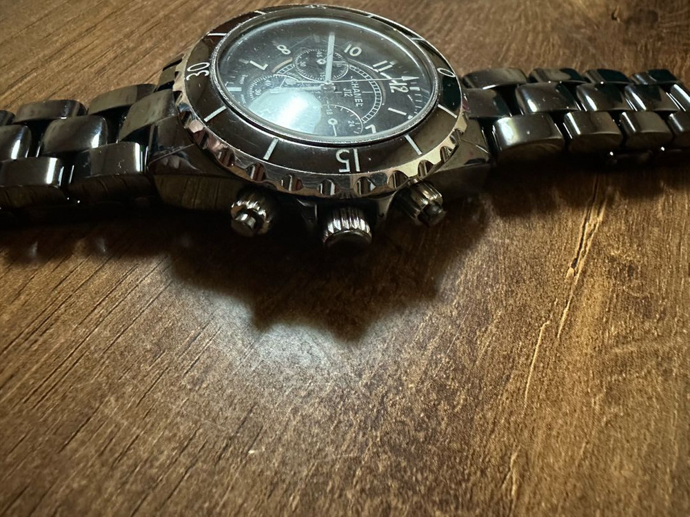 샤넬 세라믹 시계 검정색상 팝니다--2