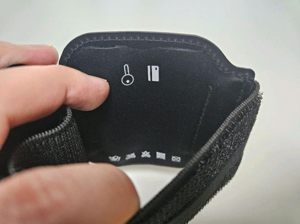 (새제품)휴대폰 암밴드1개/(새제품2개)네이키드벨트, 러닝벨트 힙색, 방수지퍼, 휴대 전화 주머니,형광1개 블랙1개 이미지