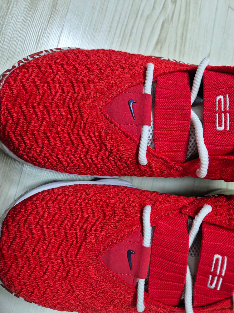 [A+급] 나이키 르브론 17 그래피티 레드--5