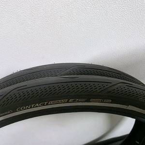 브롬톤 타이어 컨티넨탈 어반