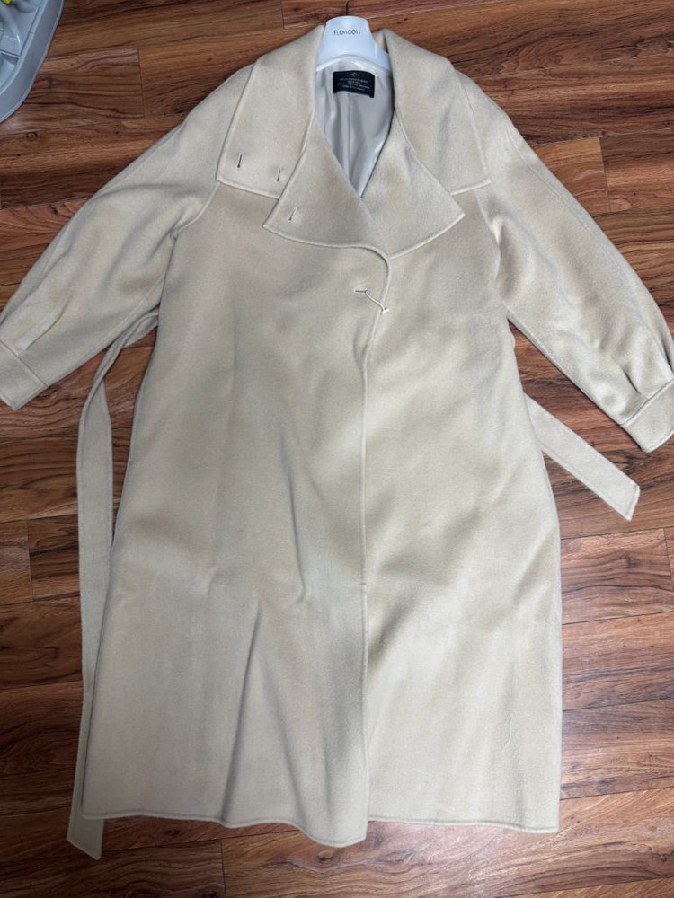 FLOWOOM 플로움 클래식 하이넥 핸드메이드 코트 베이지 새상품--7