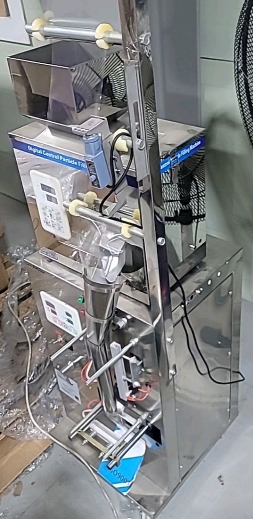 진공포장기 실링기 실링 캔시머 계량기 삼면포장기계 비닐접착기 일회용용기 진공포장 수출포장 종이트레이 씰링 진공팩 이미지