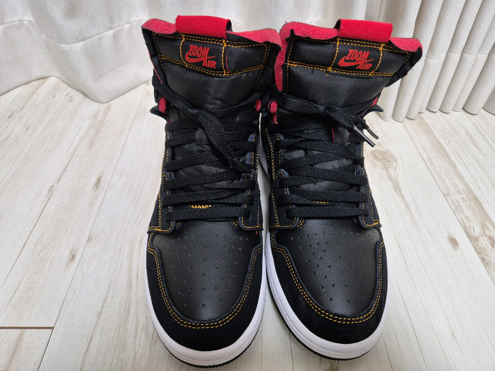 에어 조던 1 줌 에어 컴포트(Zoom Air CMFT) 칠레 레드(Chile Red) 모델--1