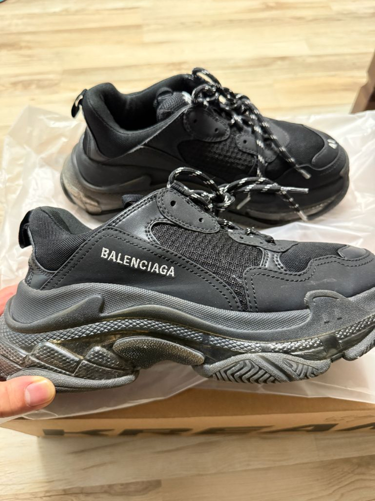 발렌시아가 트리플S 클리어솔 41 블랙 270 이미지